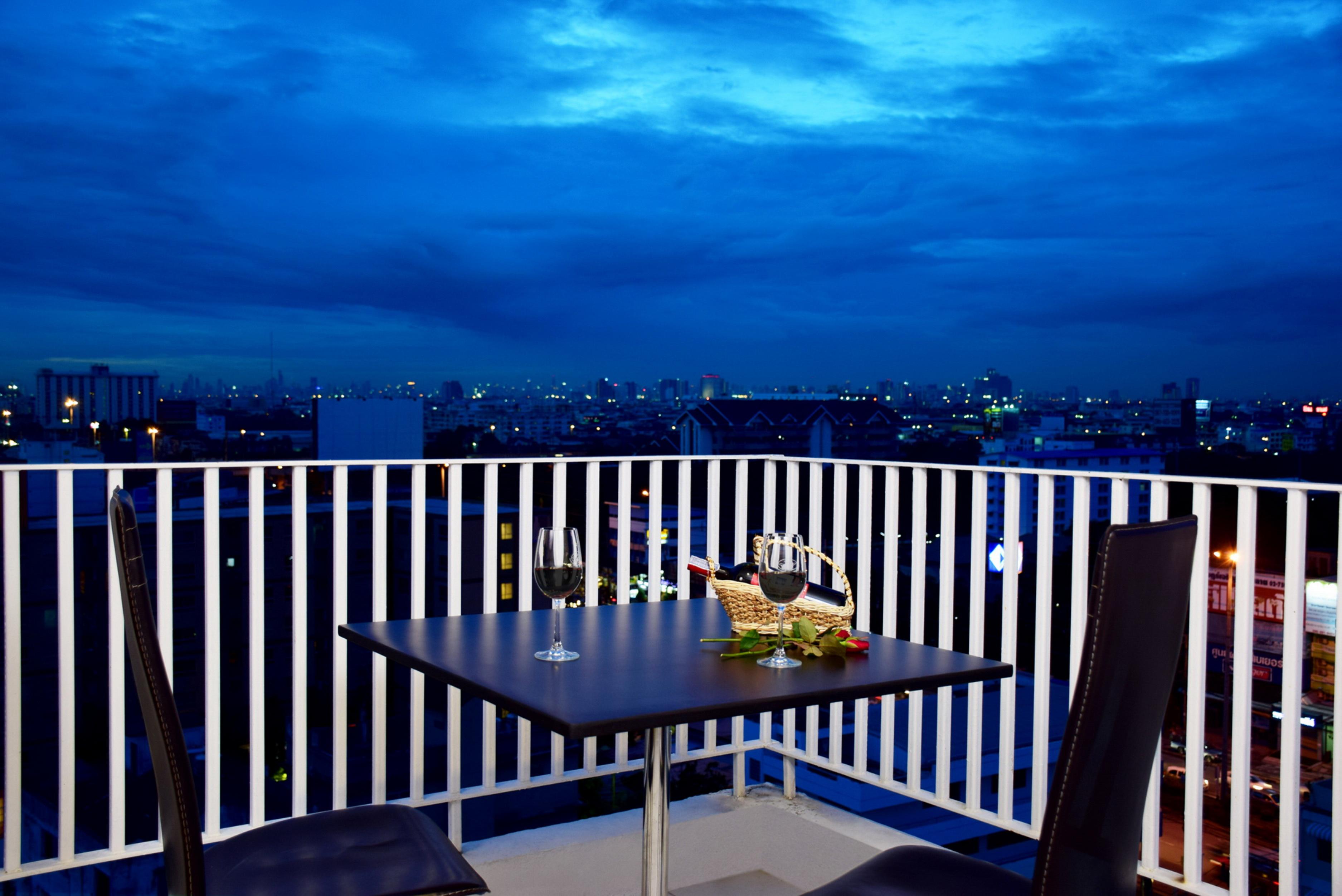 The Color Living Hotel Samut Prakan Exterior photo