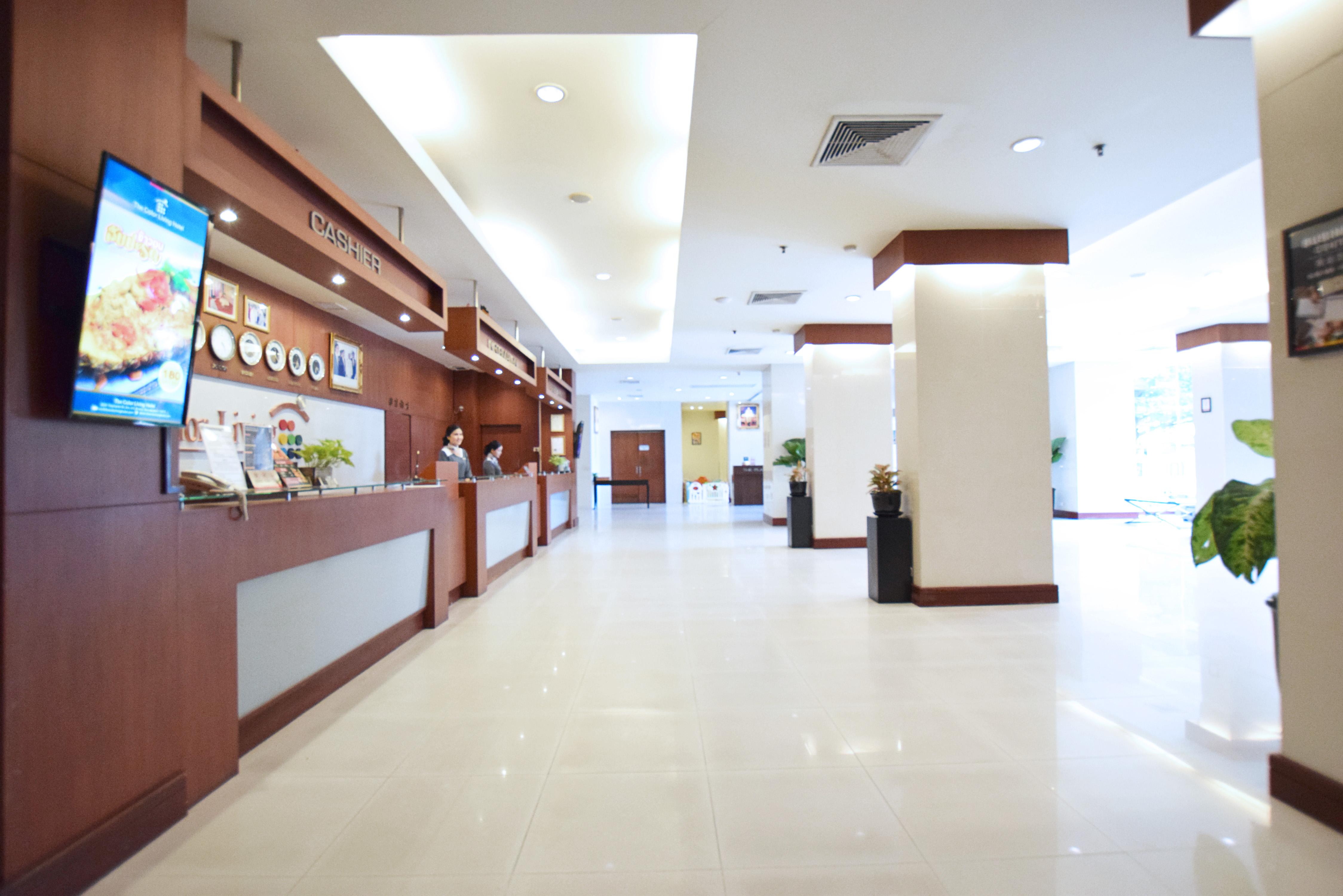 The Color Living Hotel Samut Prakan Exterior photo