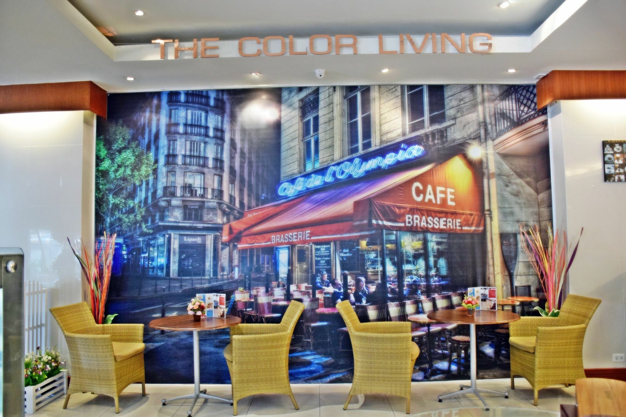 The Color Living Hotel Samut Prakan Exterior photo